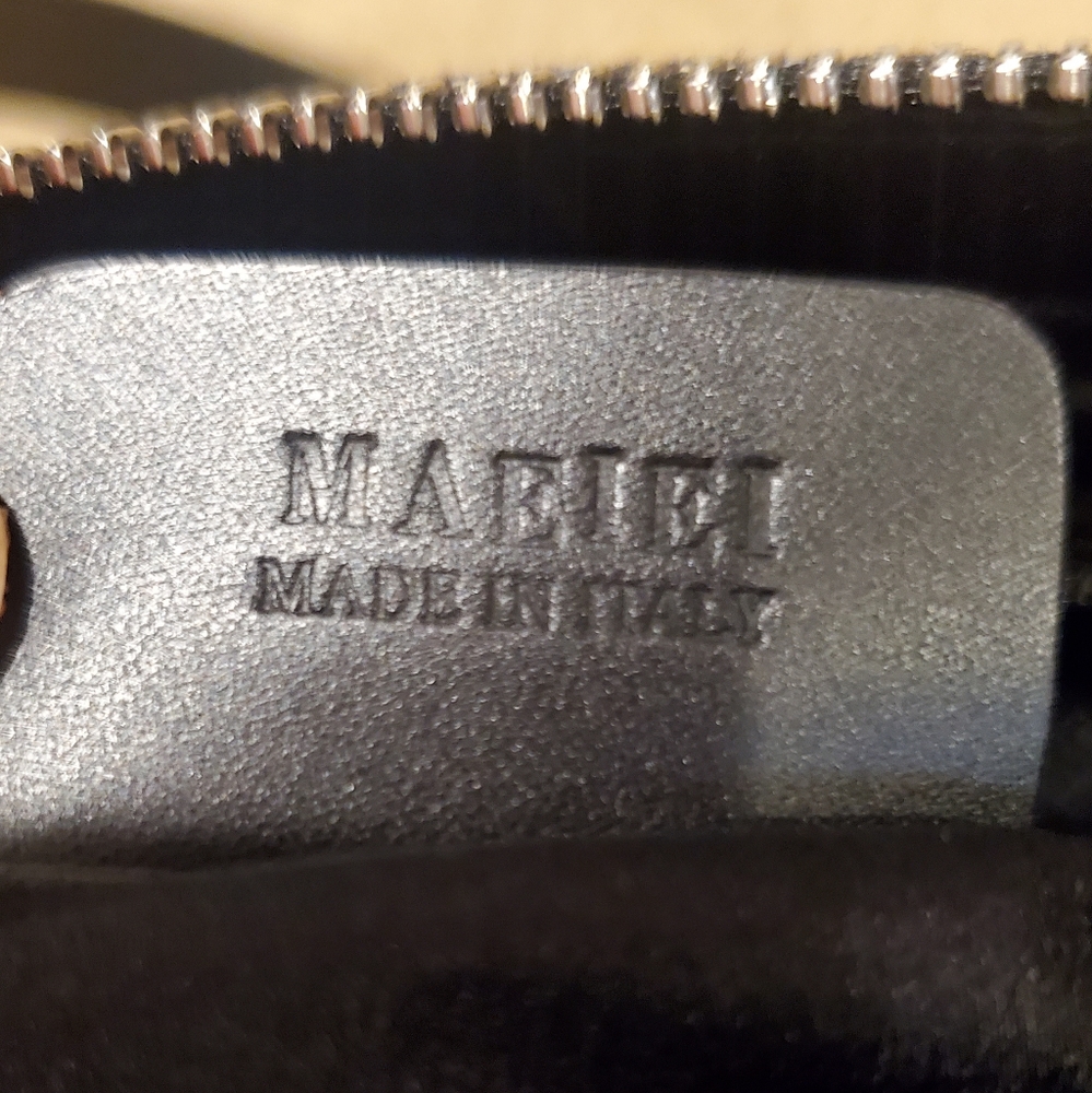 Bvlgari Cylinder Shoulder/ Crossbody - Picture 6 of 8